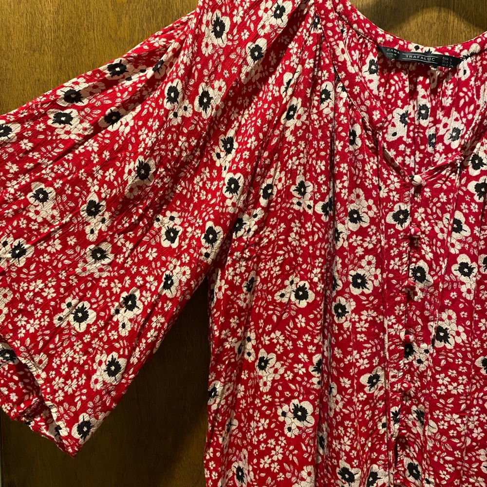 Red floral Zara 70s inspired boho shirt size small